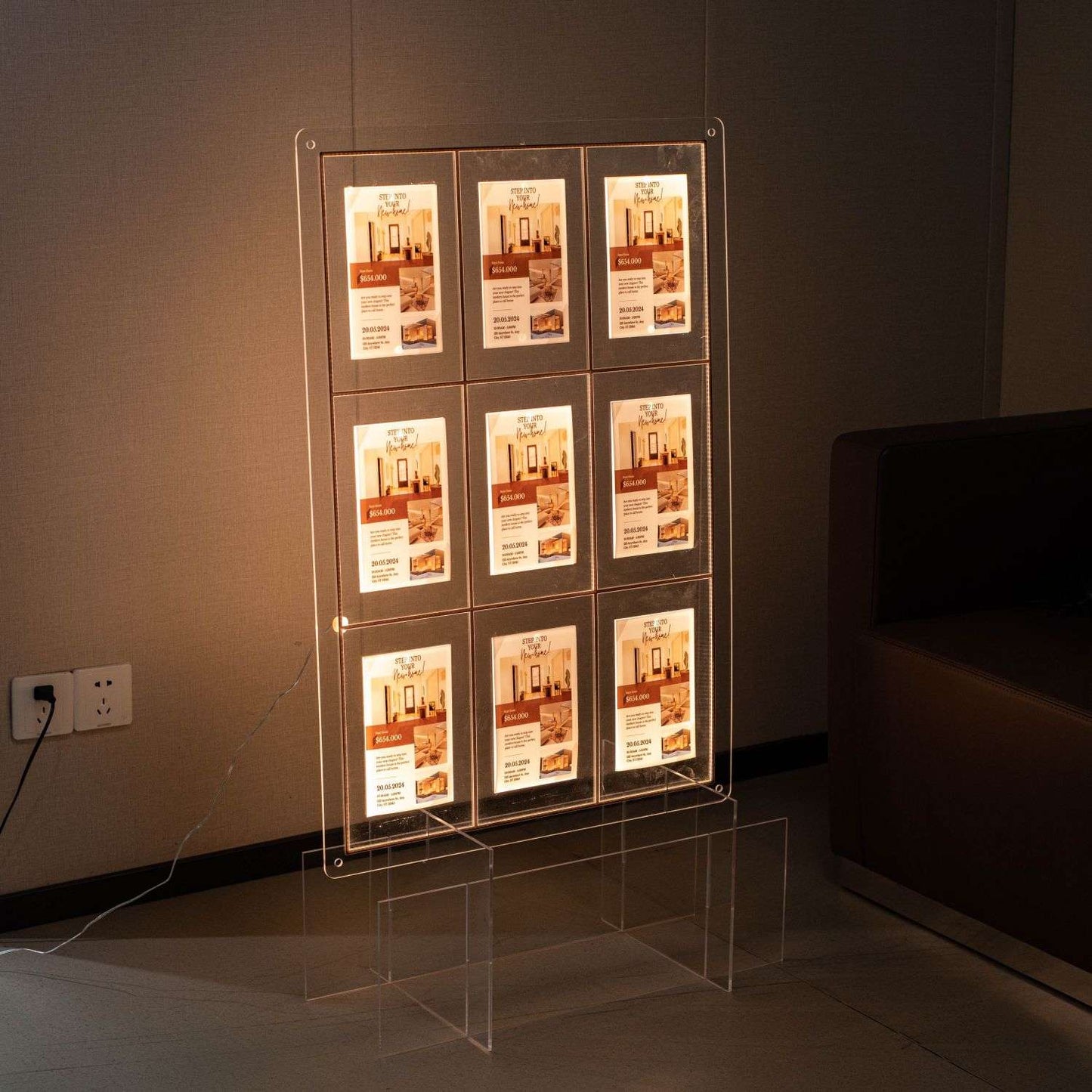 9-Panel LED Illuminated Standing Display for Real Estate FGCX005